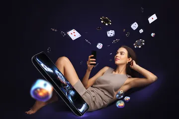 A professional dealer in a tuxedo greeting players at the roulette table, symbolizing the authentic live casino feel at GGGJL.